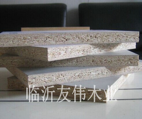 膠合板滑？滑？滑？